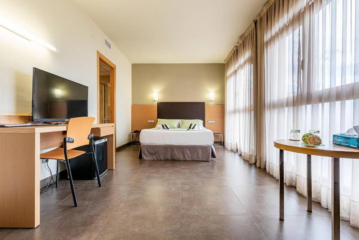 Hotel Pere III El Gran Вильяфранка-дель-Пенедес Экстерьер фото